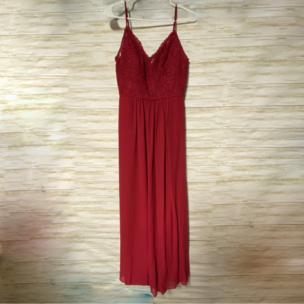 Burgundy V-neck Lace & Poly Chiffon Bridesmaid Dress B173018